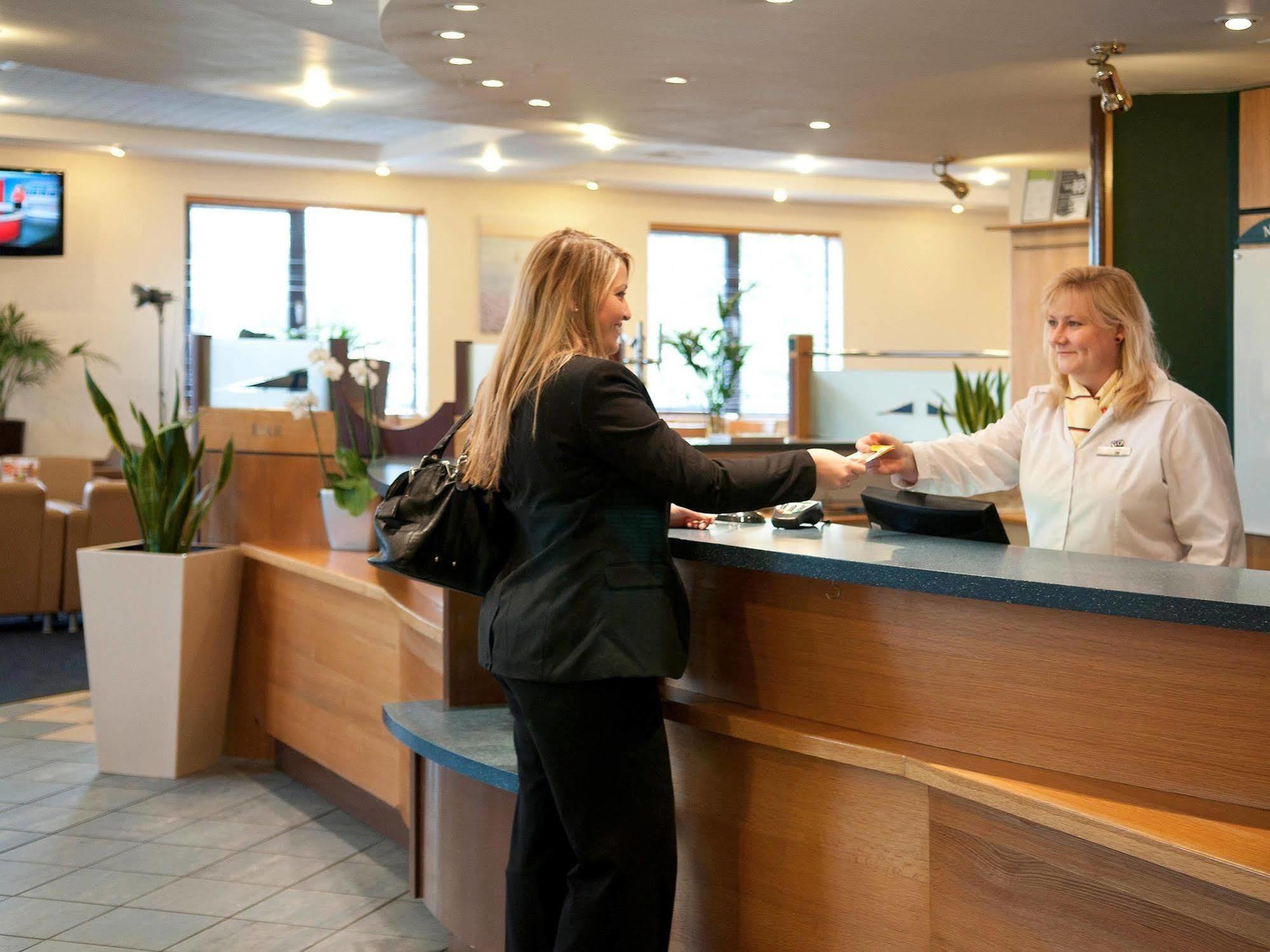 Ibis Wellingborough Hotel Exterior photo